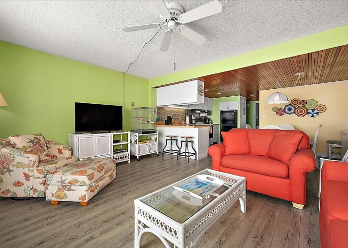 1 Bedroom Oceanfront Condo, Steps To The Beach! *