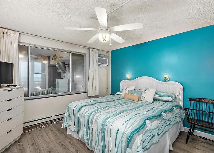 1 Bedroom Oceanfront Condo, Steps To The Beach! * Ocean City