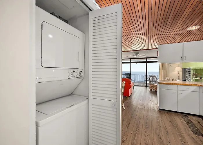 1 Bedroom Oceanfront Condo, Steps To The Beach!