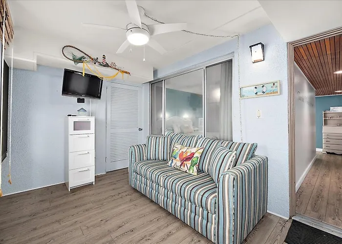 1 Bedroom Oceanfront Condo, Steps To The Beach!