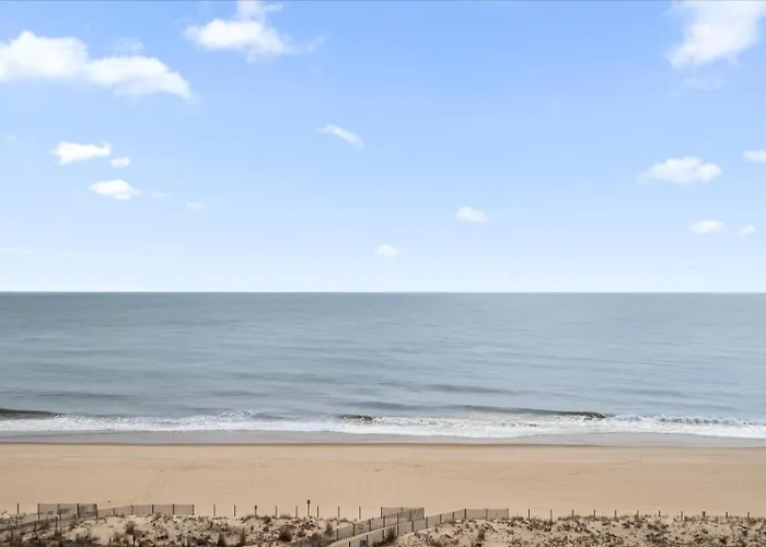 1 Bedroom Oceanfront Condo, Steps To The Beach! * Ocean City