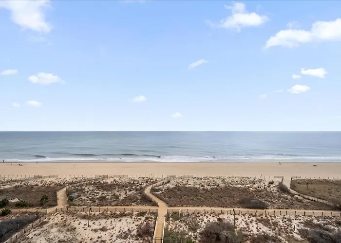 1 Bedroom Oceanfront Condo, Steps To The Beach!