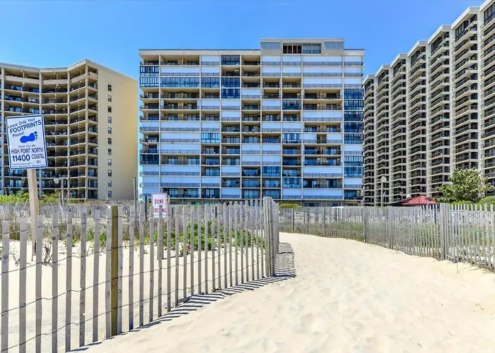1 Bedroom Oceanfront Condo, Steps To The Beach! * Ocean City